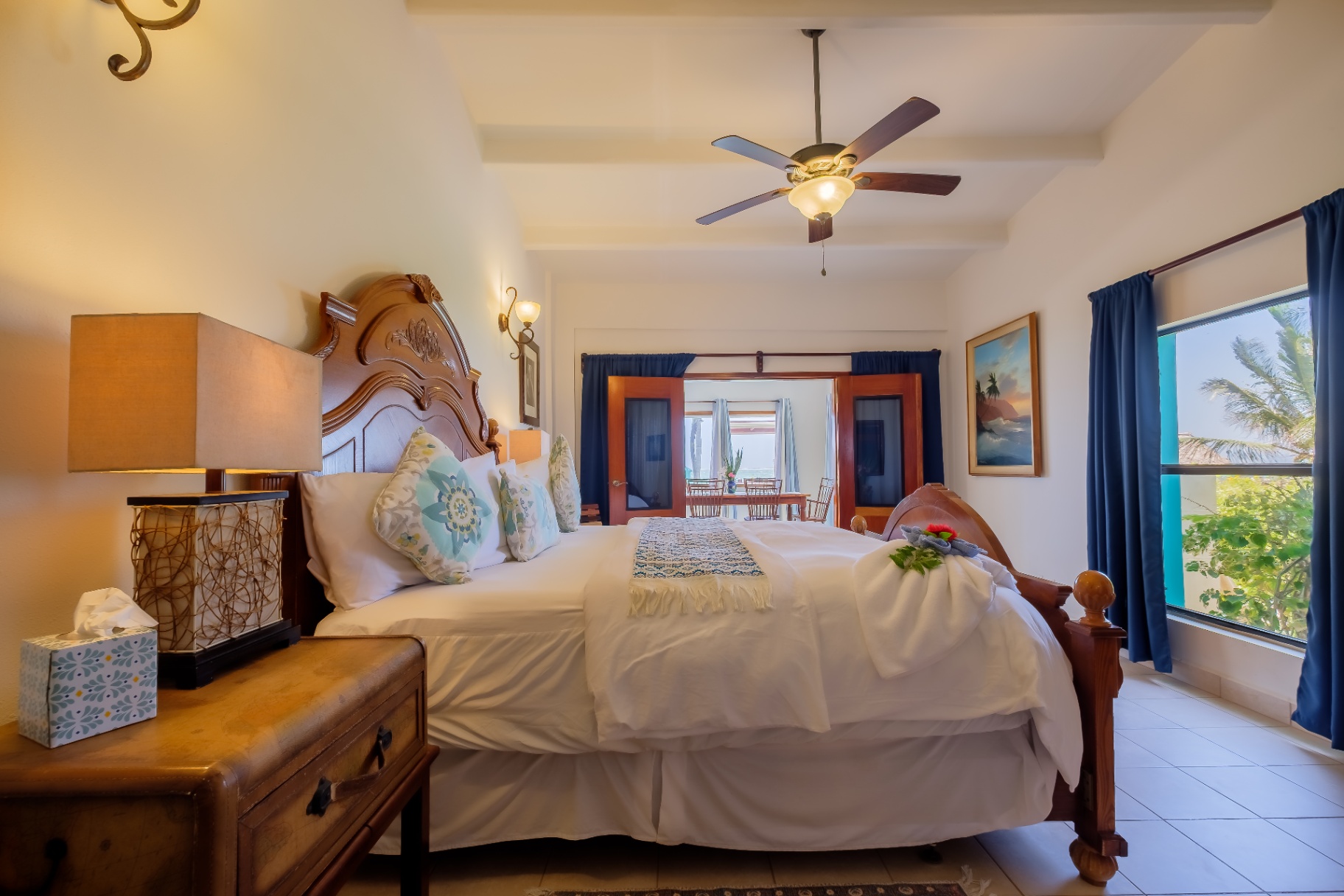 Master suite with sea-view French doors